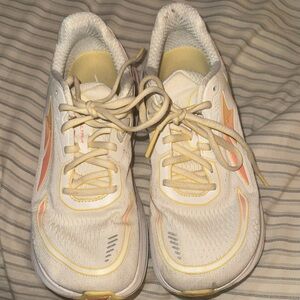 Womens Altra running ahoe